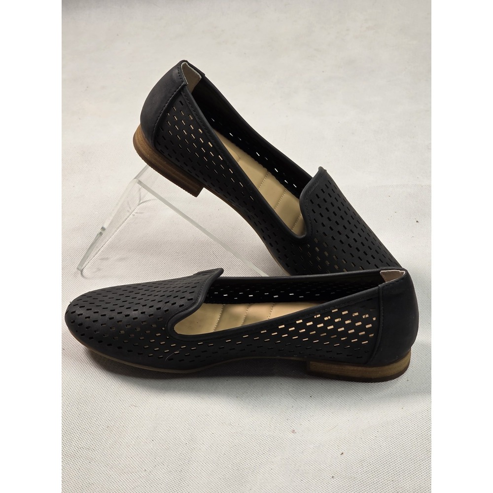 Me Too Yola Genuine Leather Loafer Flats Vented  - 9.5  M - Black